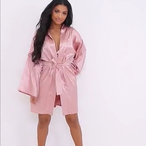 Pretty little thing dusty pink satin robe - Picture 4 of 4